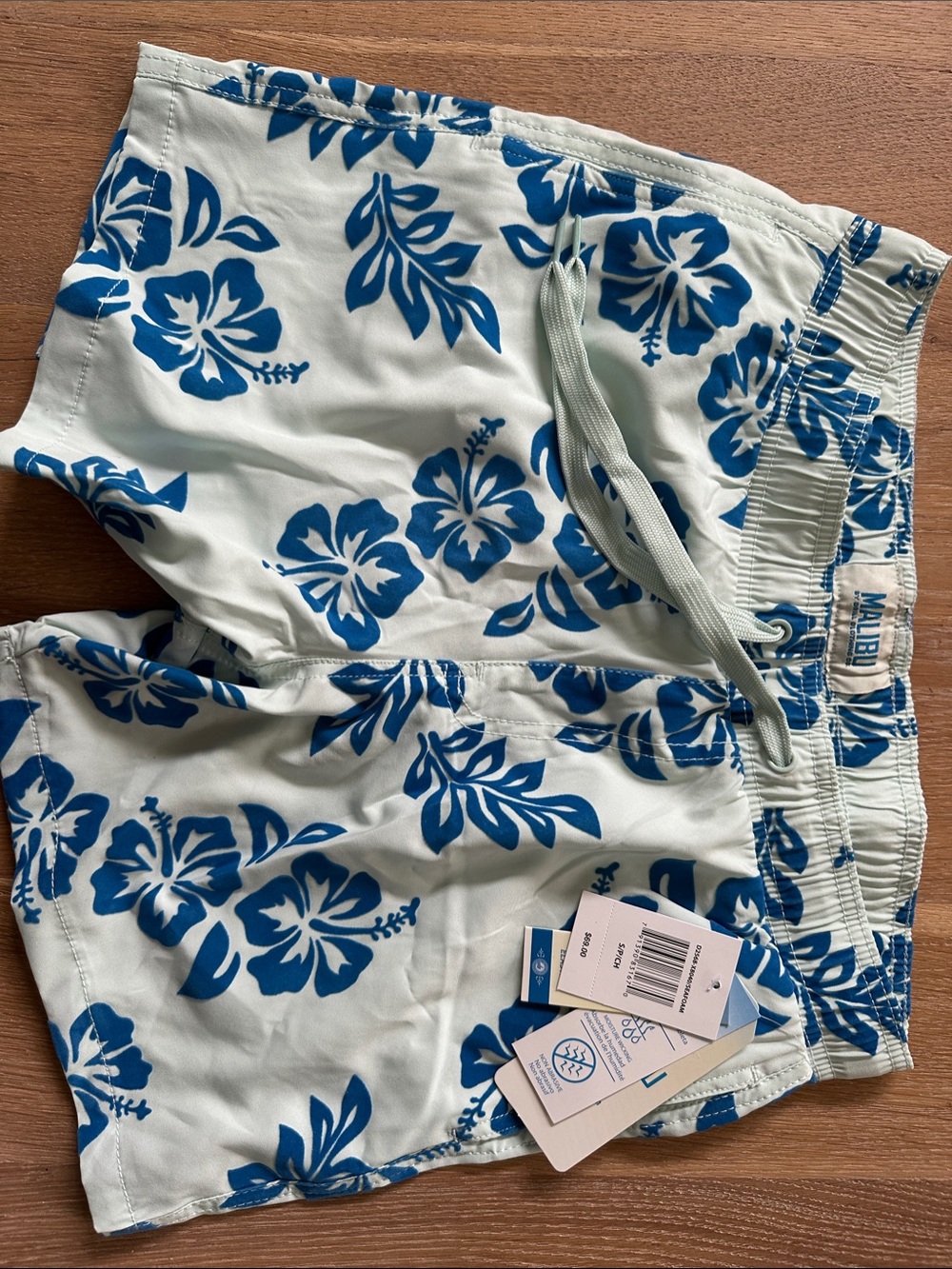 Malibu Swim Men’s Light Mint Shorts with Blue Floral Print NWT